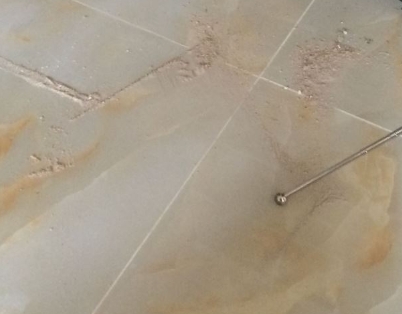 同江瓷砖空鼓维修公司分享粘合剂选择不当在瓷砖铺贴过程中可能导致以下问题