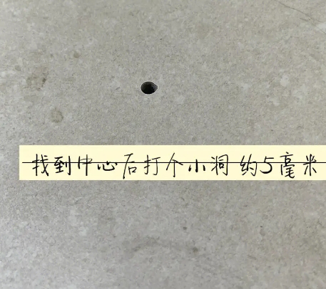 同江瓷砖空鼓维修公司专业解答在瓷砖铺贴过程中，如果砂料搅拌不均匀，将会带来以下问题